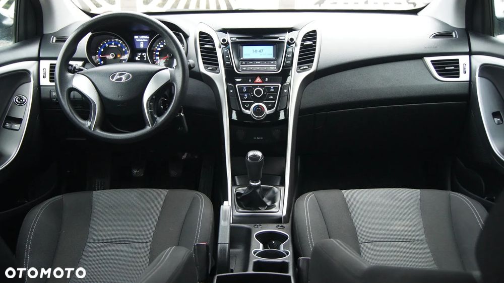 Hyundai i30 1.4 Base - 16