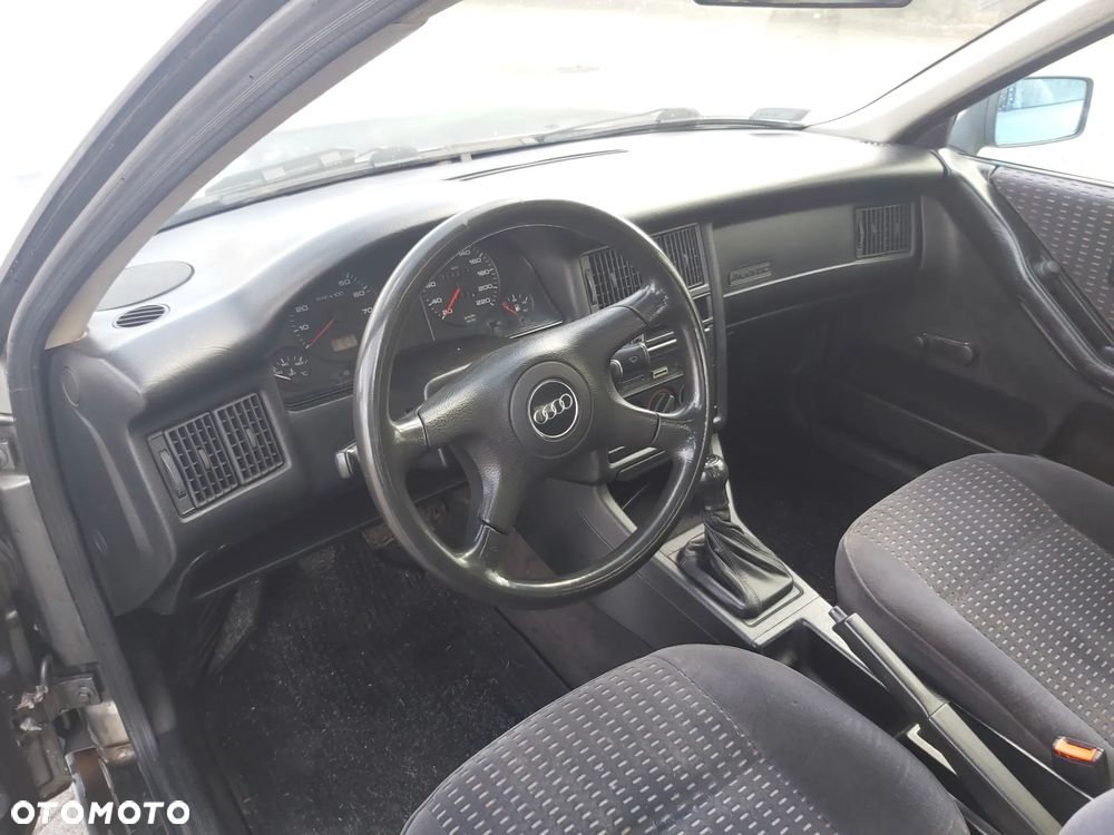 Audi 80 1.8 CC - 13
