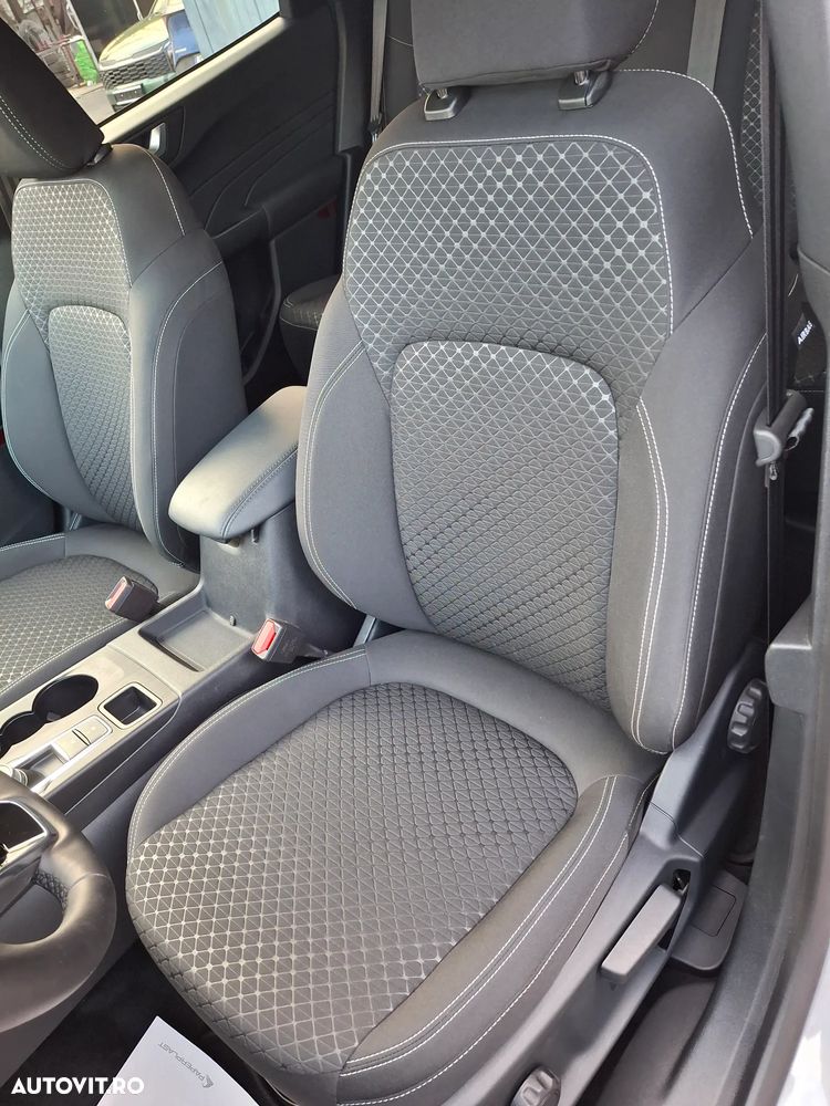 Ford Kuga 1.5 EcoBoost A8 FWD Titanium - 14