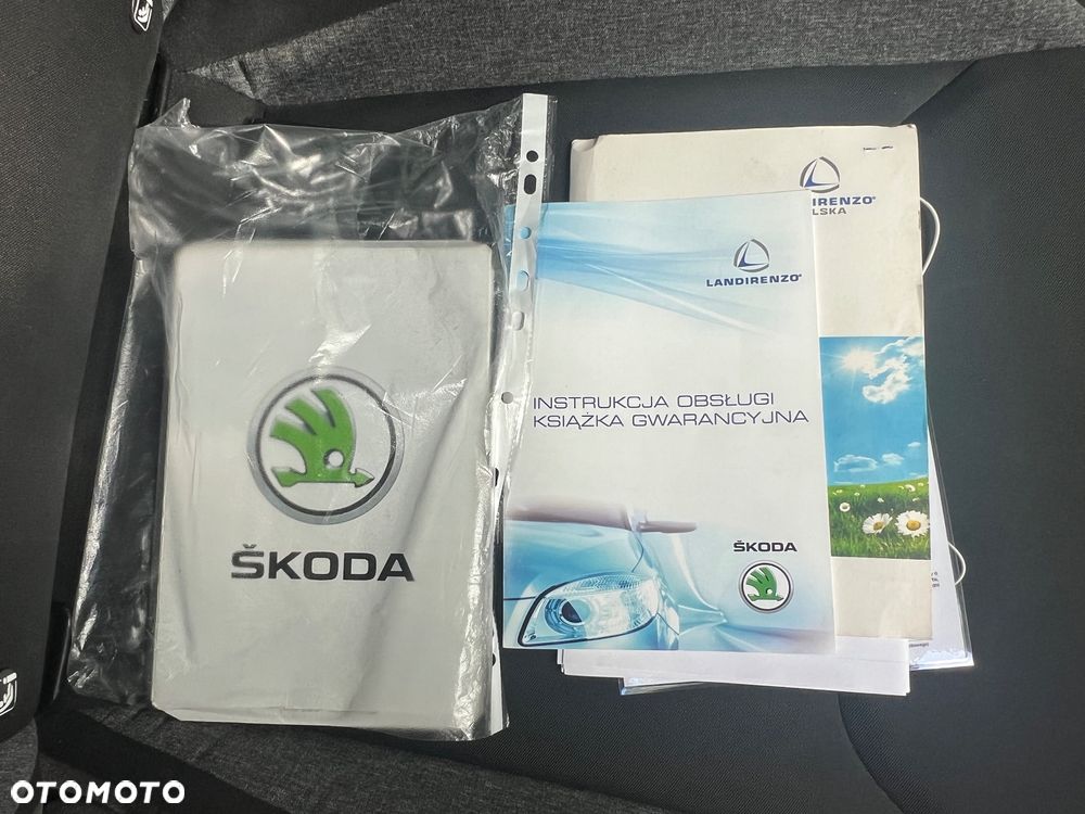 Skoda Fabia 1.0 Essence - 10
