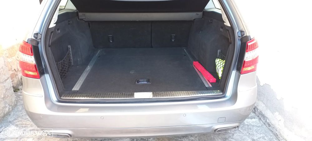 Mercedes-Benz E 300 Bluetec Hybrid Avantgarde - 23
