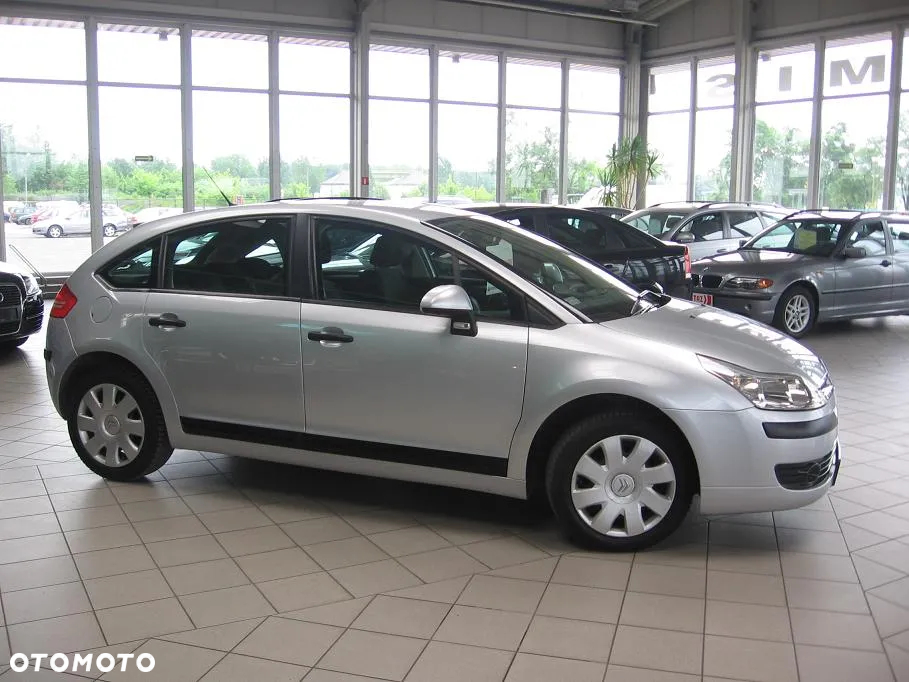 Citroën C4 1.4 16V Impress - 3