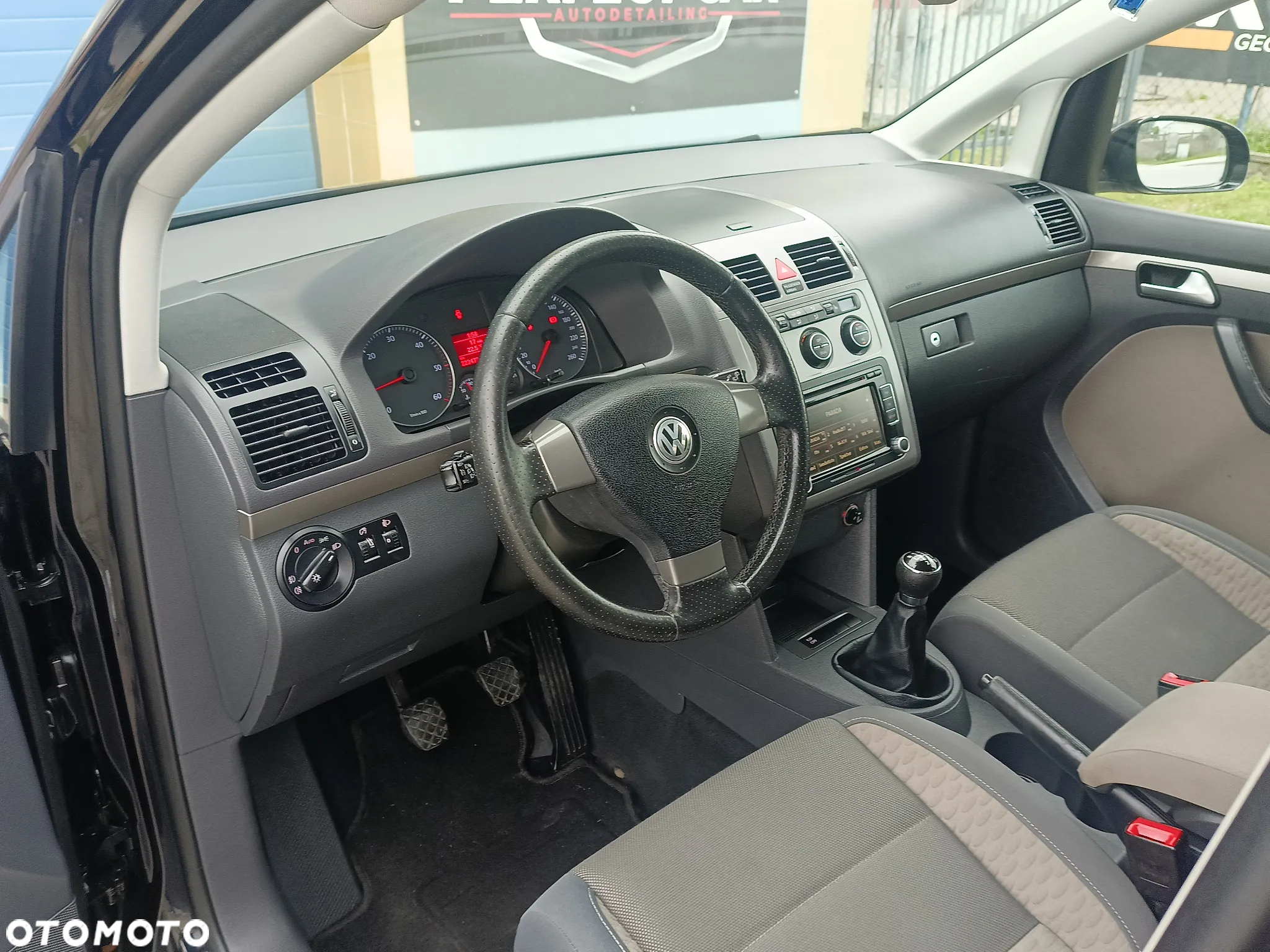 Volkswagen Touran 2.0 TDI DPF Cross - 22