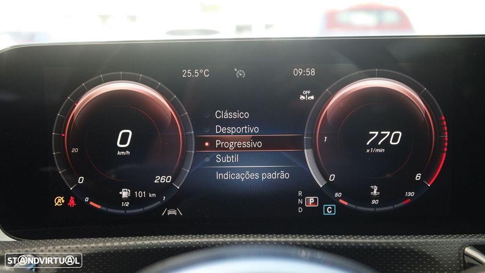 Mercedes-Benz CLA 180 d - 11