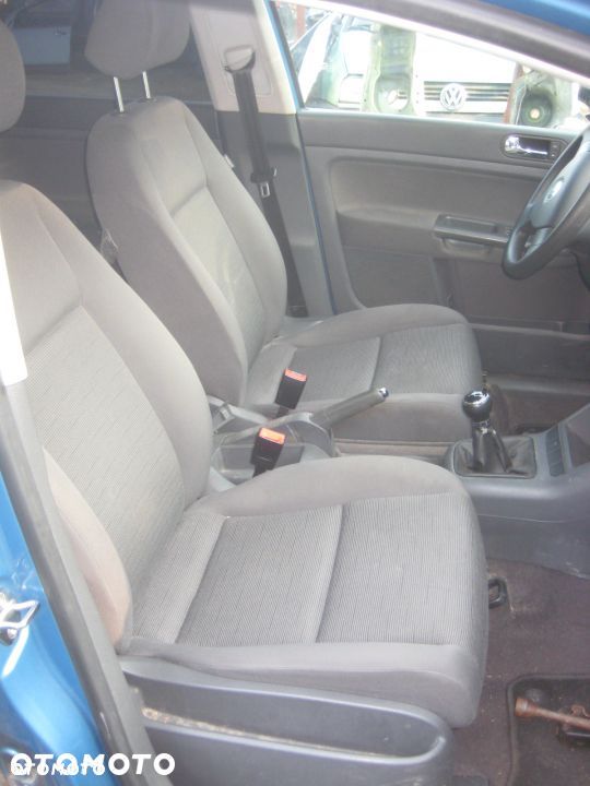 VW GOLF V 5 vi 6 PLUS KOMPLET SIEDZEŃ  przód tył - 1