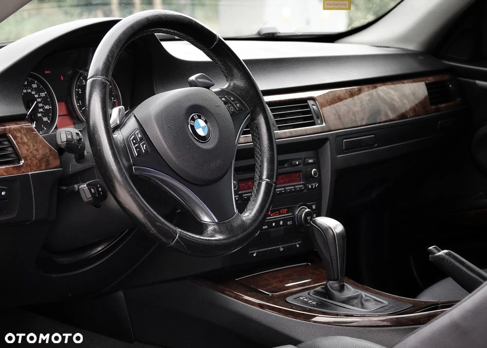 BMW Seria 3 - 12