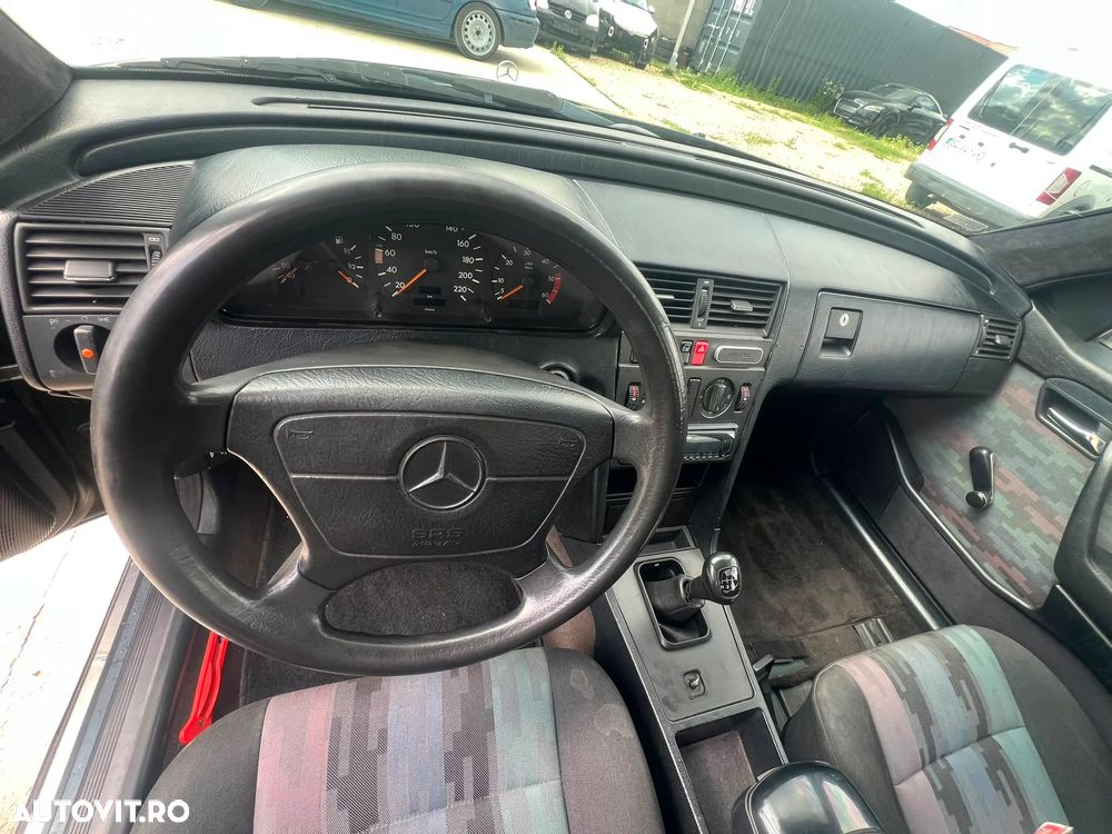 Mercedes-Benz C ver-200-d - 6