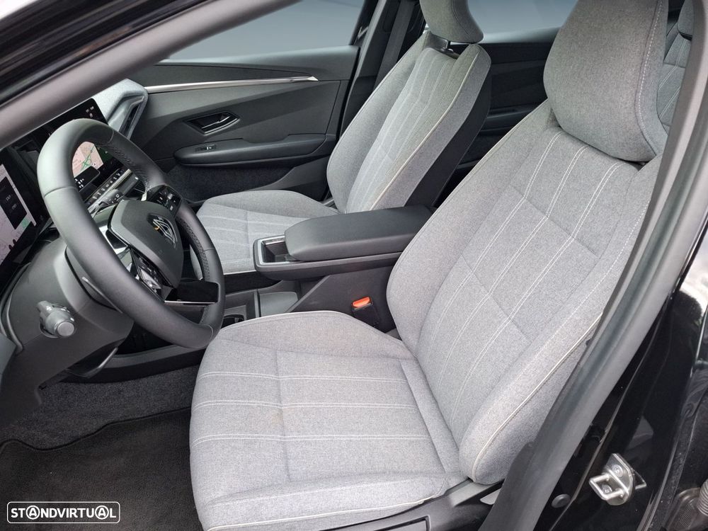 Renault Mégane E-Tech - 11