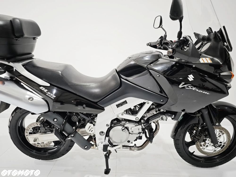 Suzuki V-STROM - 7