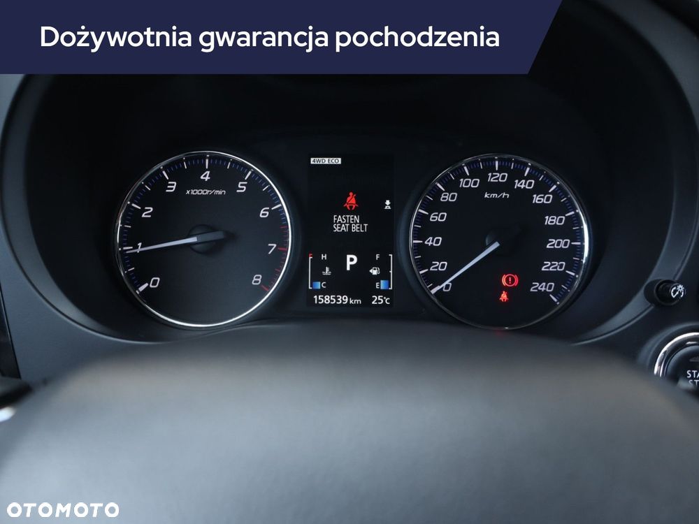 Mitsubishi Outlander - 13