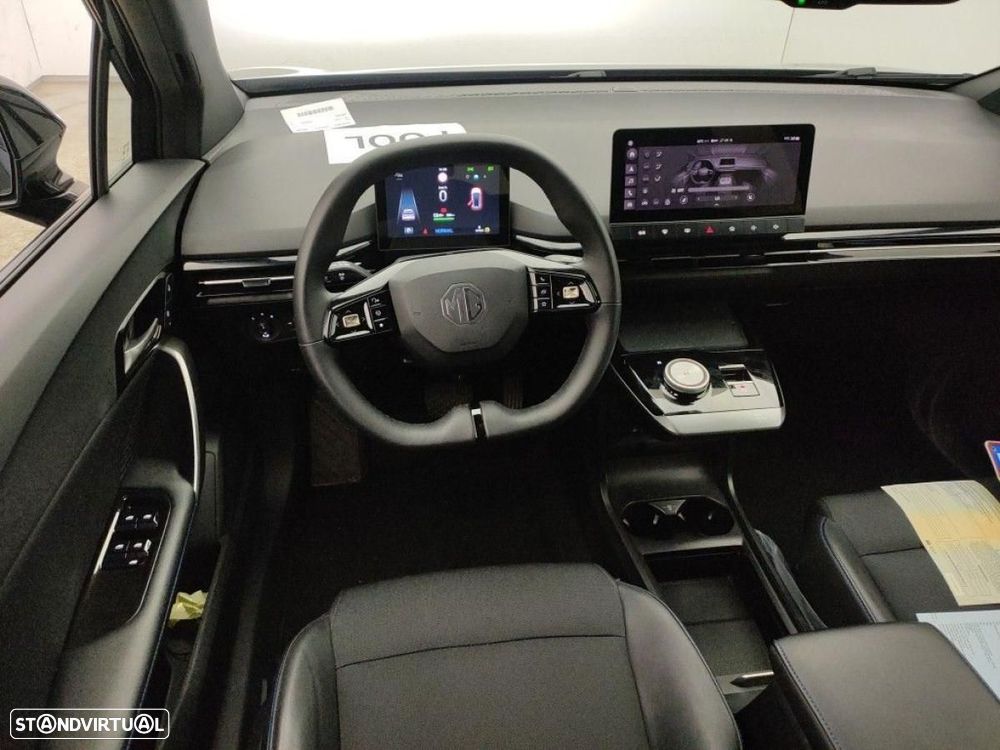 MG MG4 64 kWh Luxury - 4