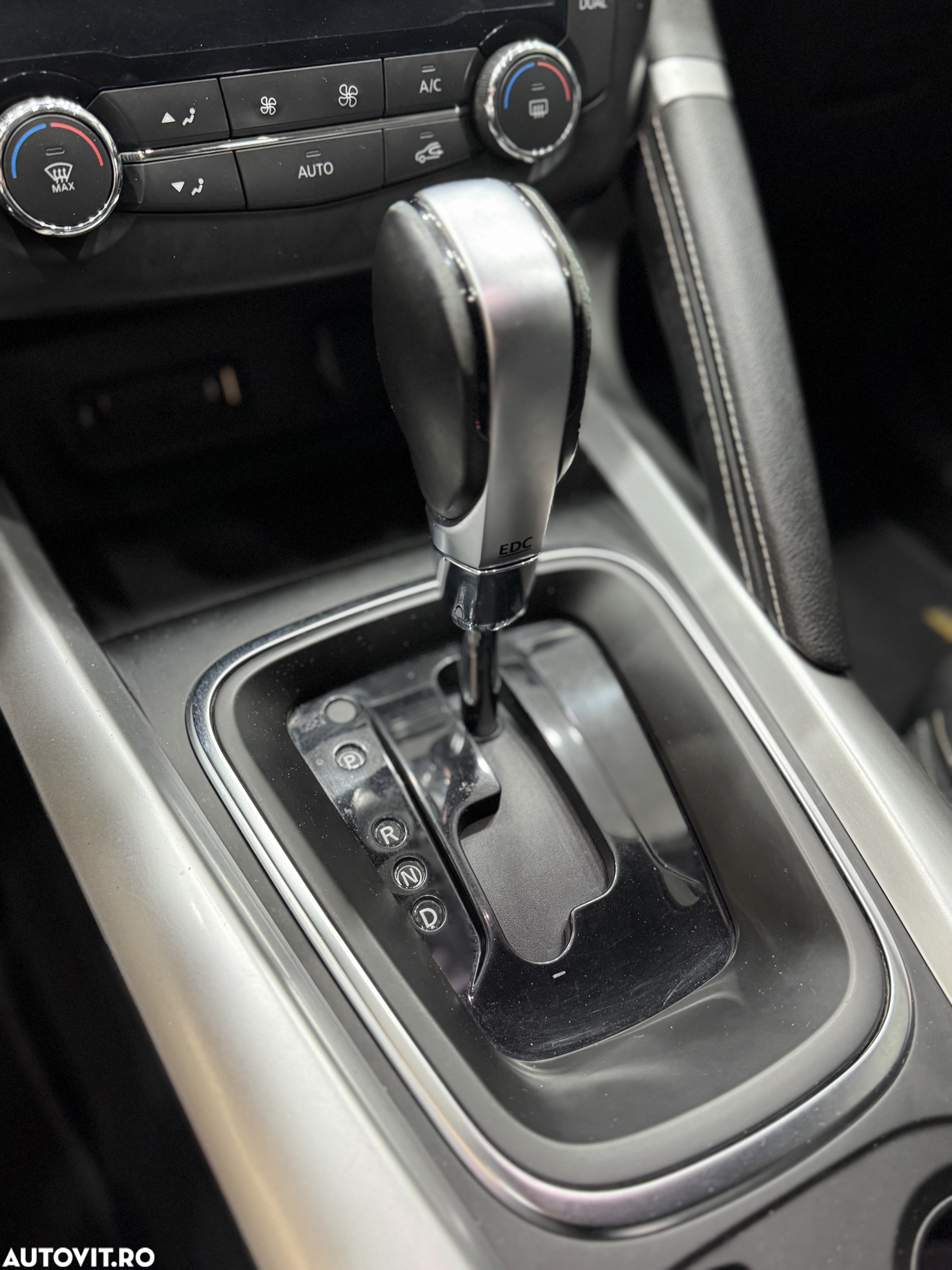 Renault Kadjar Energy dCi 110 EDC LIMITED - 14