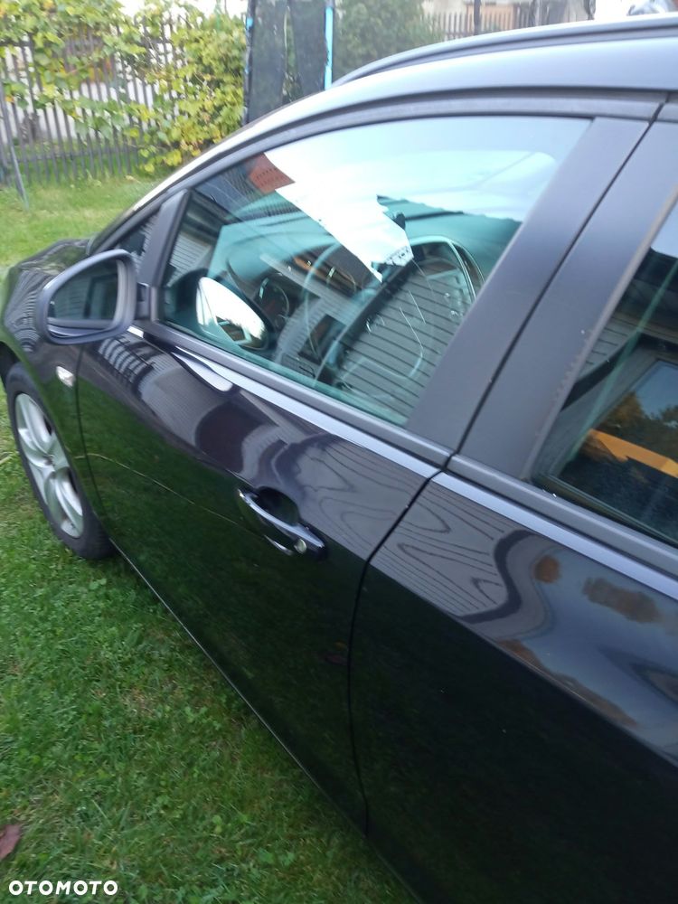 Opel Astra - 2
