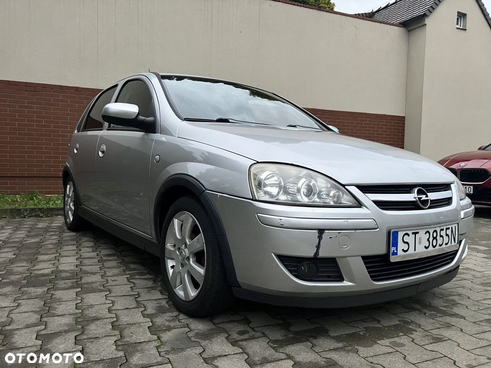 Opel Corsa 1.2 16V Cosmo - 9