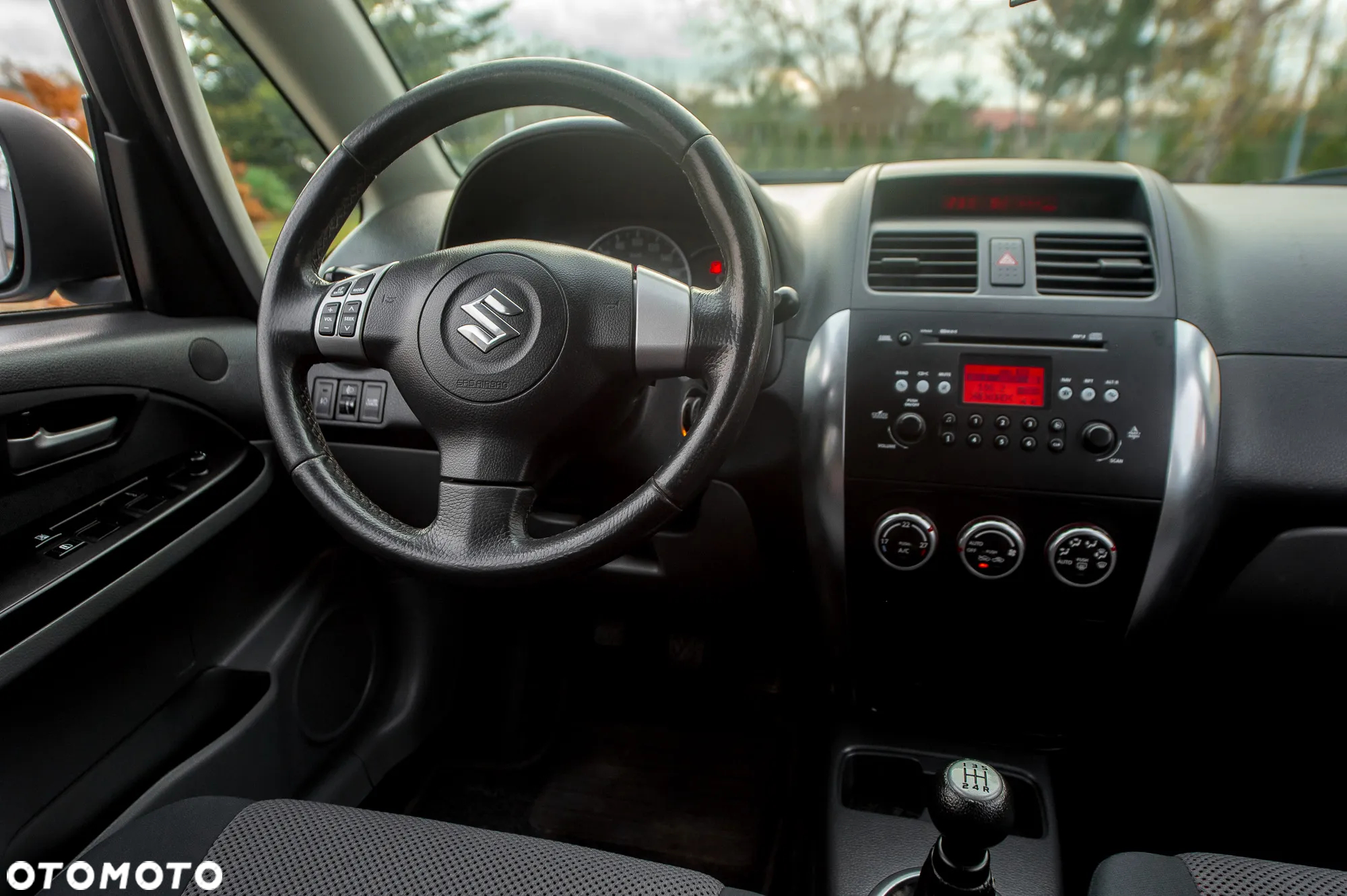 Suzuki SX4 1.6 GS / Premium - 23