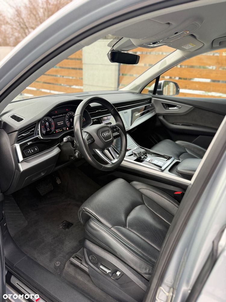 Audi Q7 - 17