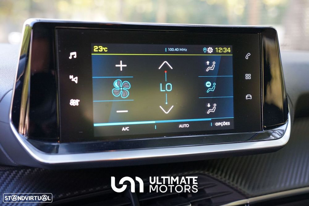 Peugeot e-2008 50 kWh Active Pack - 11