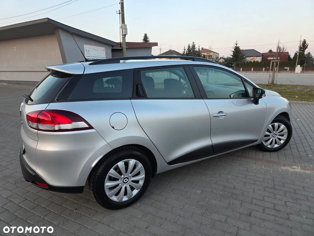 Renault Clio 1.2 16V 75 Expression - 20