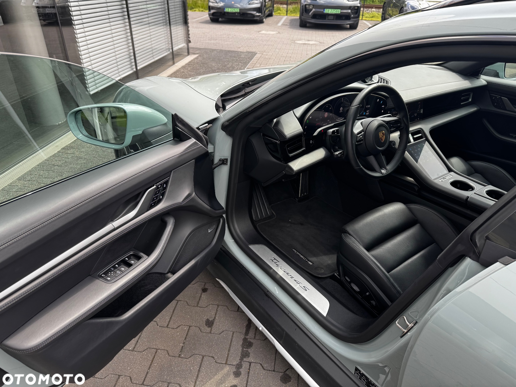 Porsche Taycan 105kWh 4S Cross Turismo - 16