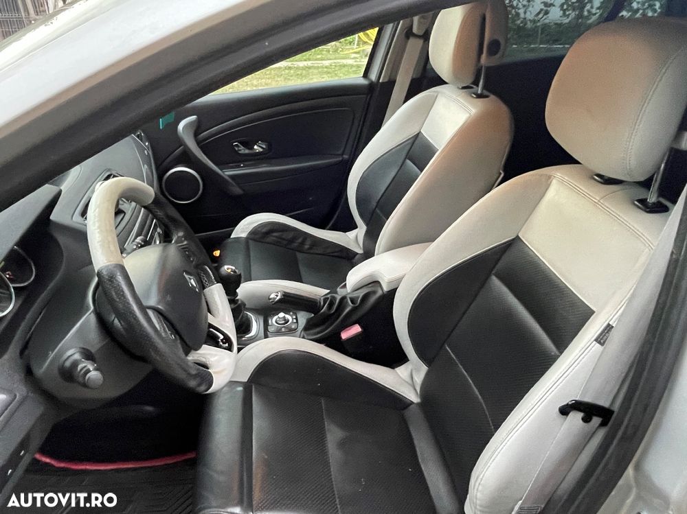 Renault Megane - 8