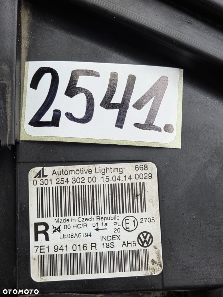 Volkswagen transporter T5 Caravelle 7E1941016R lampa prawy prawa przód - 9