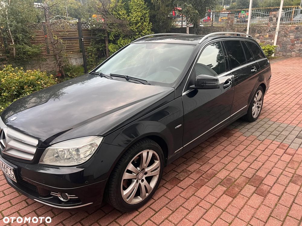 Mercedes-Benz Klasa C 180 T CGI Automatik BlueEFFICIENCY Avantgarde - 3