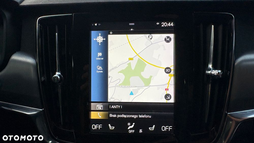 Volvo V90 D4 AWD Momentum - 35