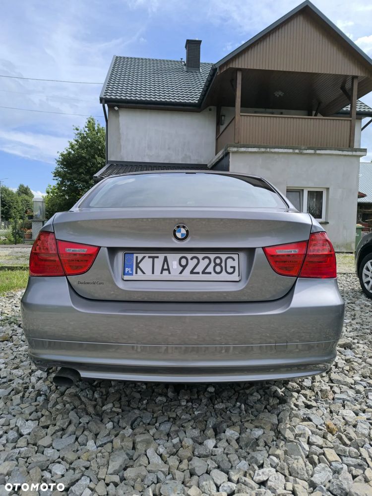 BMW Seria 3 316d - 9