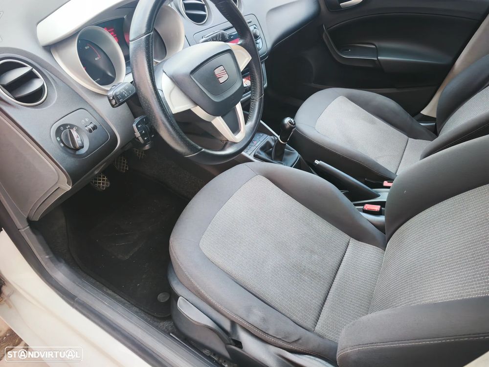 SEAT Ibiza ST 1.6 TDI Style DPF - 11