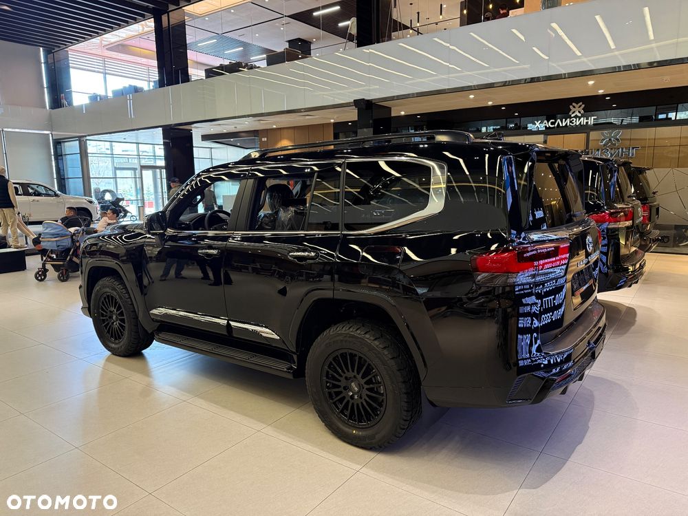 Toyota Land Cruiser - 5