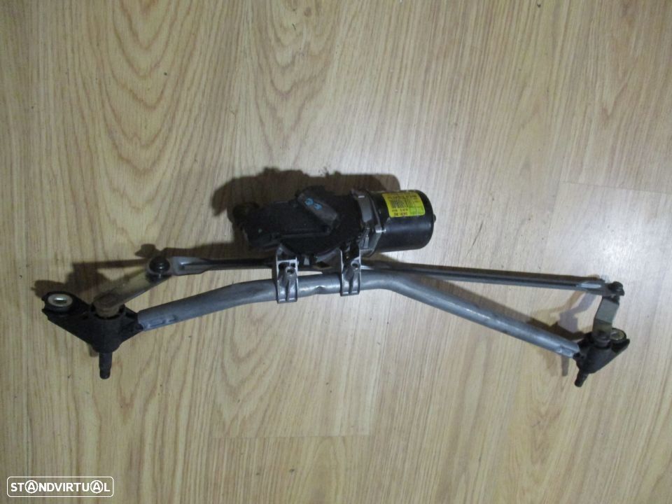 Motor Limpa Vidros Frente Renault Kangoo 2008 a 2013 - 1
