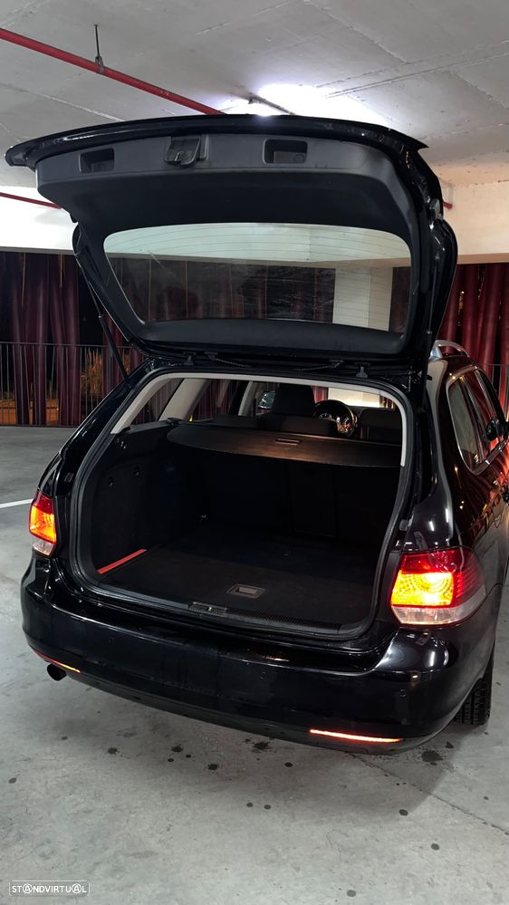 VW Golf Variant 1.6 TDi Confortline - 19