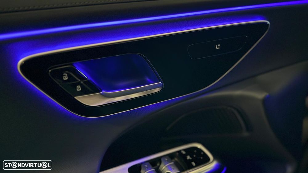 Mercedes-Benz E 300 9G-TRONIC AMG Line - 22