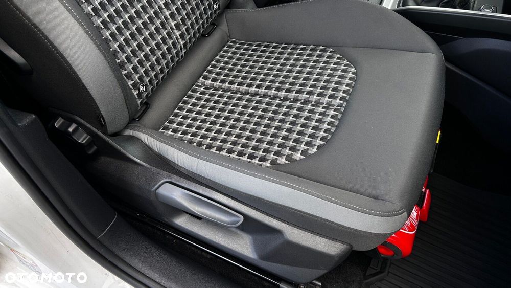 Audi A1 Sportback 30 TFSI Advanced S tronic - 23