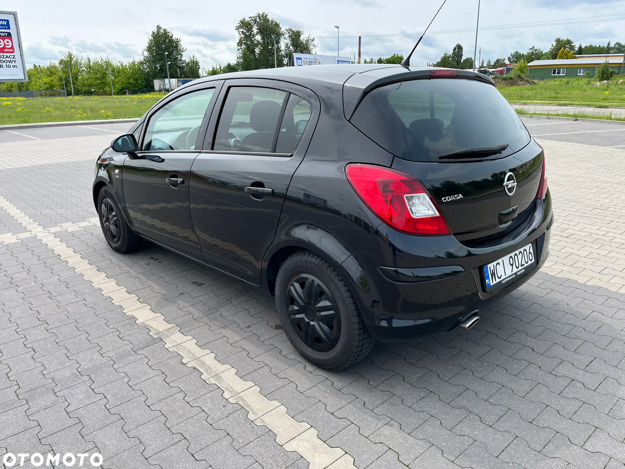 Opel Corsa 1.4 16V Satellite - 4