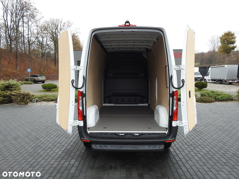 Mercedes-Benz ESPRINTER NOWY ELEKTRYCZNY FURGON AUTOMAT  GWARANCJA  95KM - 13