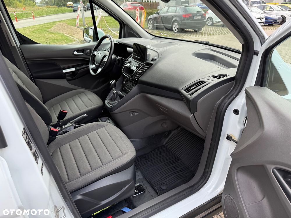 Ford Transit Connect - 12