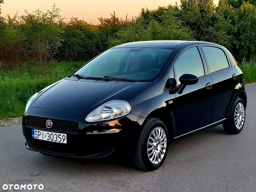 Fiat Grande Punto Actual 1.2 8V Estiva - 2