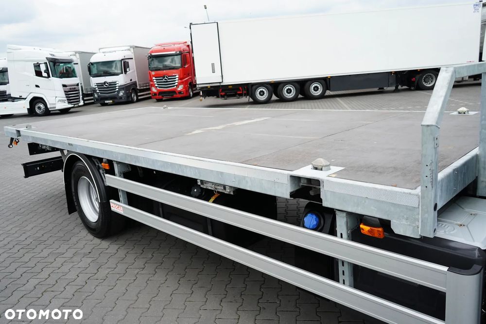 Renault / D 16 / 240 / ACC / E 6 / PLATFORMA / ŁAD. 10 060 KG - 34