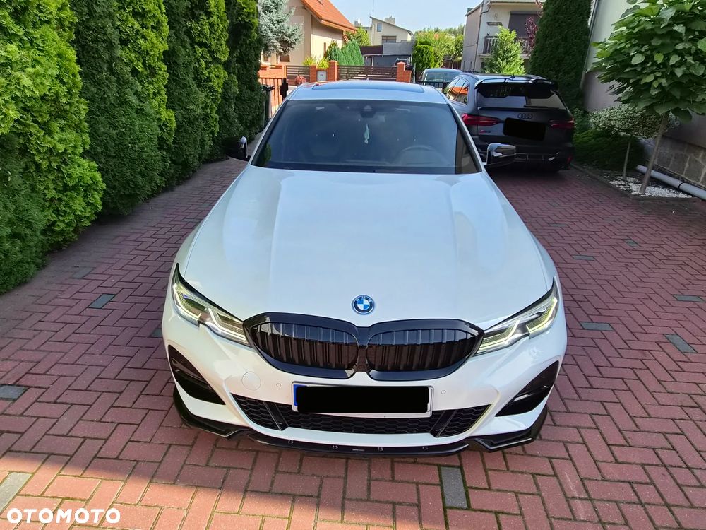 BMW Seria 3 330e xDrive M Sport - 12