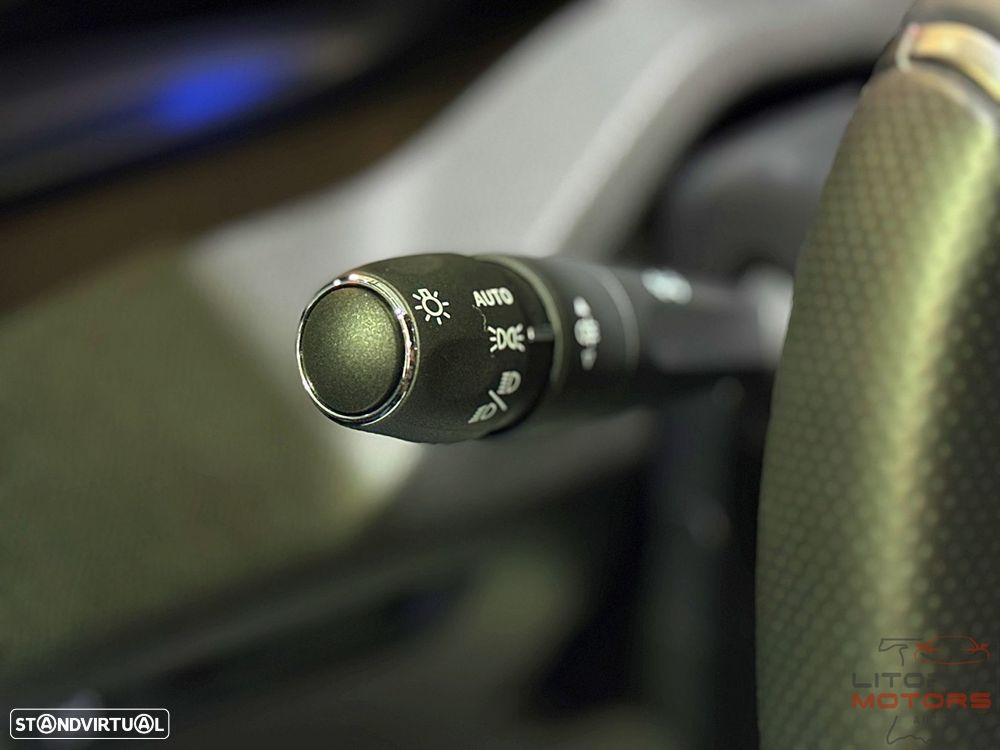 Peugeot 408 1.6 Hybrid GT e-EAT8 - 25