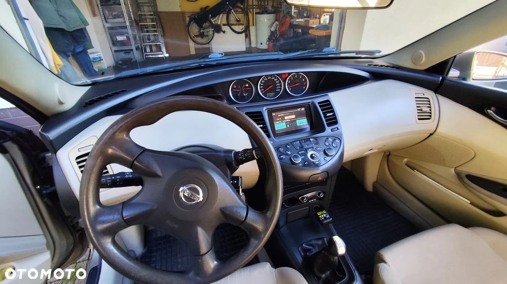 Nissan Primera 1.8 Visia - 11