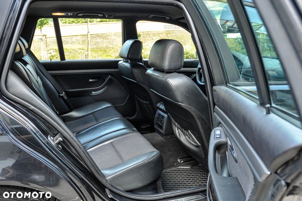 BMW Seria 5 - 12
