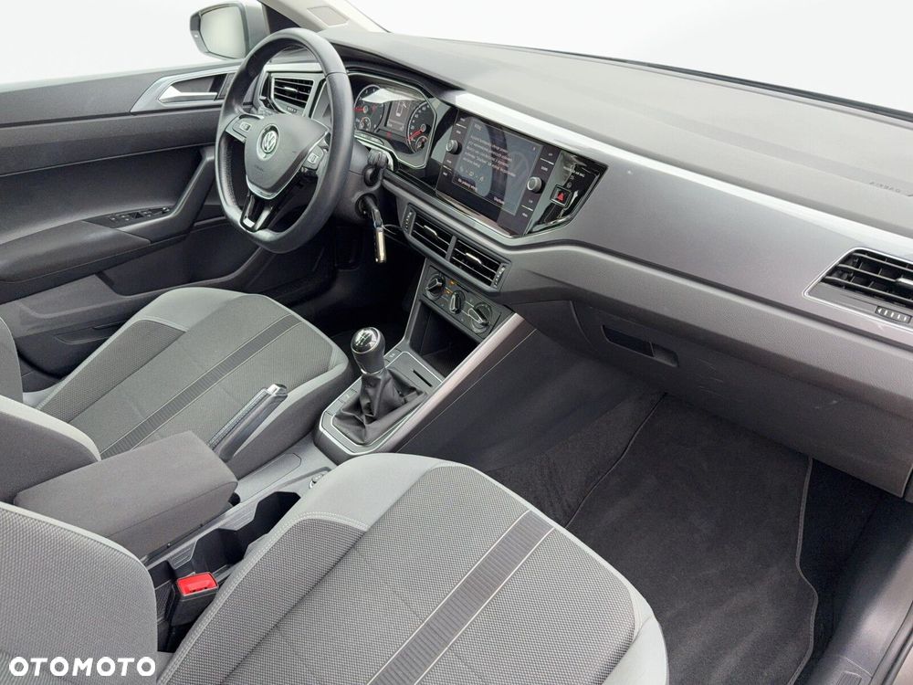 Volkswagen Polo - 12