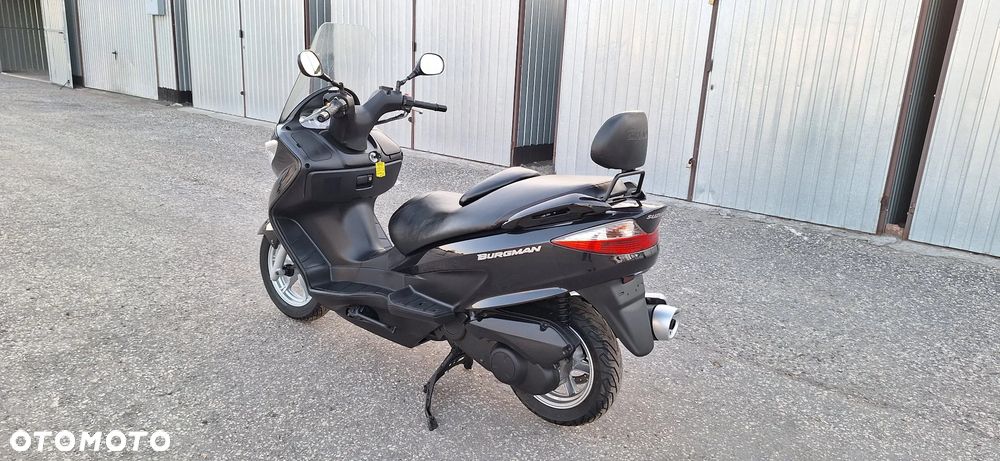 Suzuki Burgman - 4