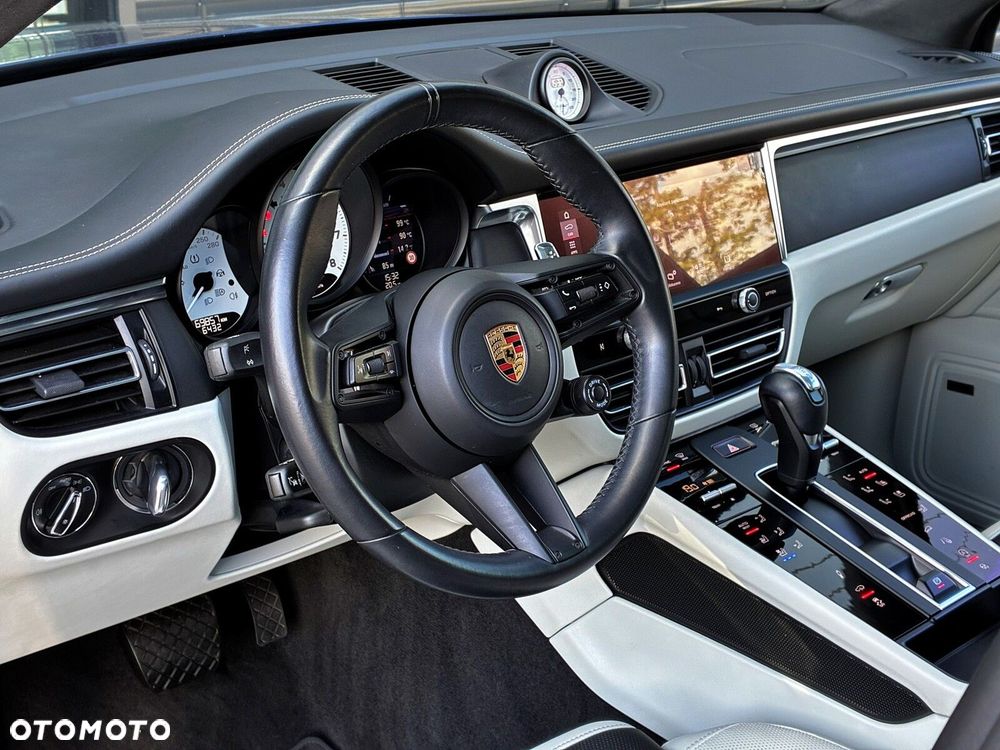 Porsche Macan Standard - 14