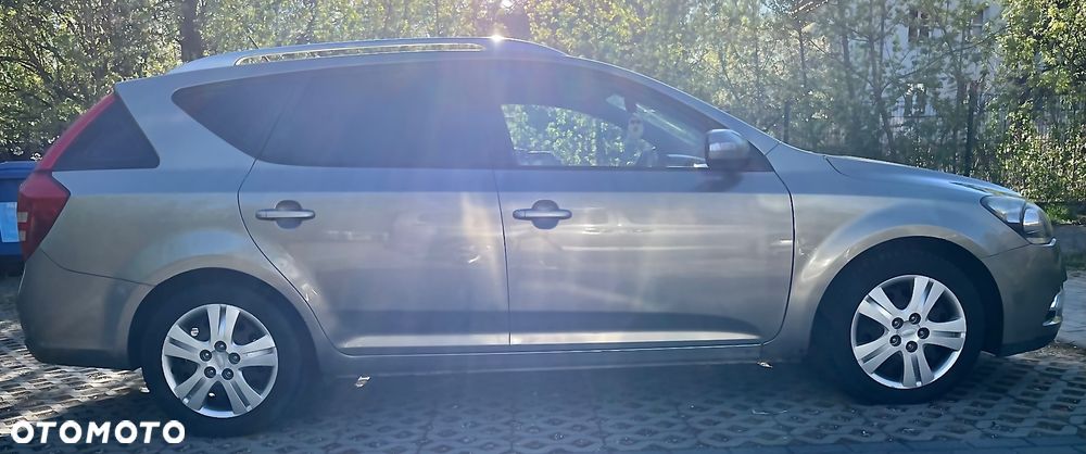 Kia Ceed 1.6 Crdi Comfort + - 6