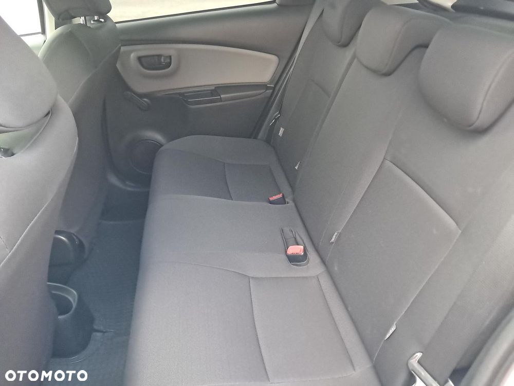 Toyota Yaris 1.4 D-4D Life - 11