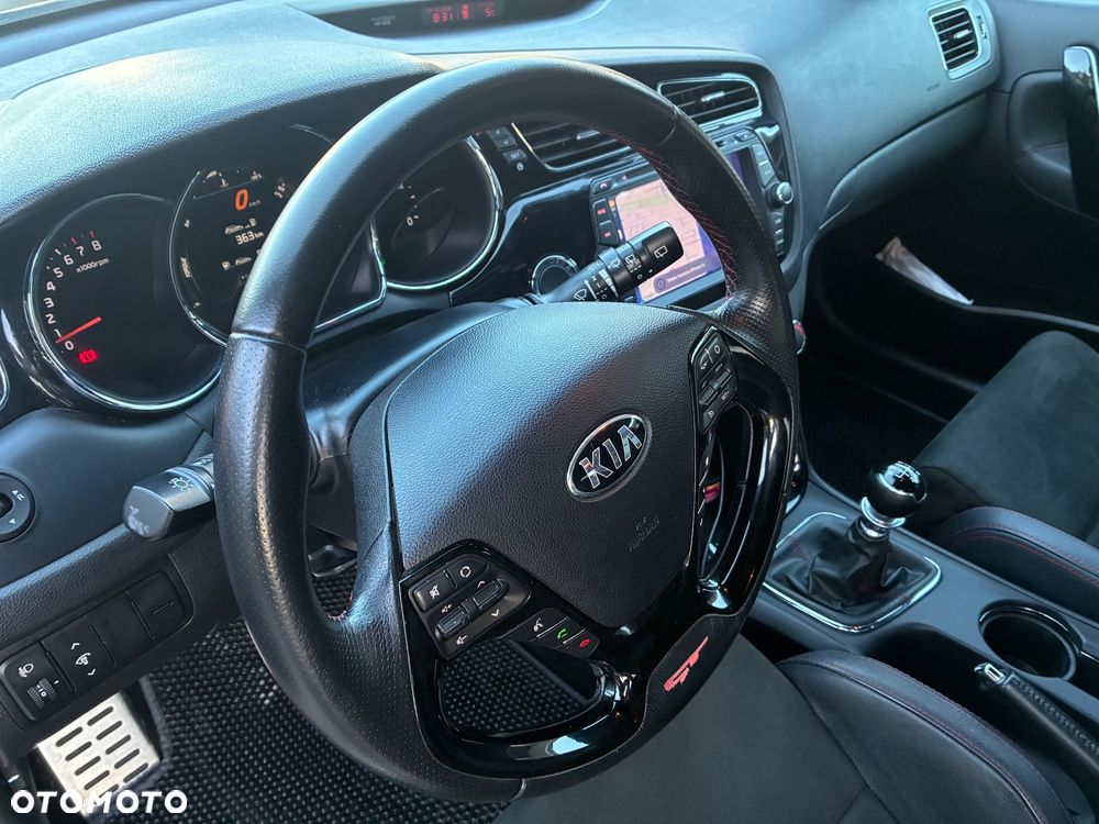 Kia Ceed 1.6 T-GDI GT L - 16