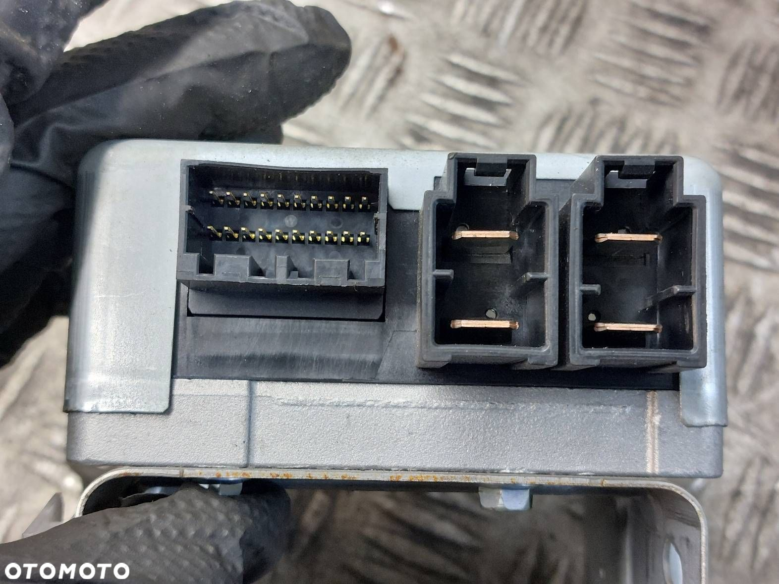 KOMPUTER MODUŁ STEROWNIK WSPOMAGANIA SWIFT IV 38720-73K10 - 2